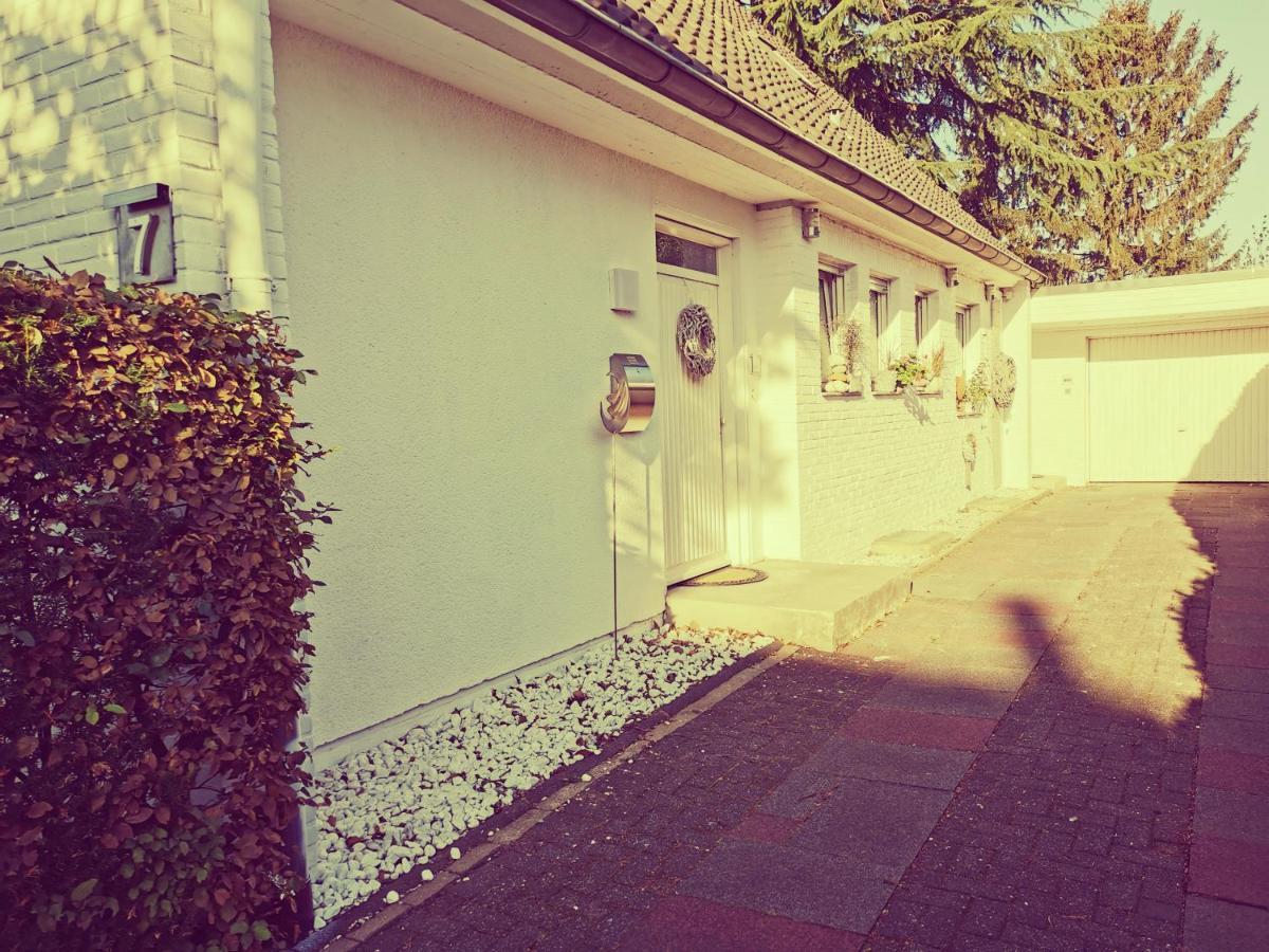 "Maison Blanche" - Das Gemuetliche Garten-Apartment Zwischen Koeln Und Duesseldorf Grevenbroich Exteriör bild